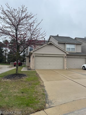 43971 STONEY LN, STERLING HEIGHTS, MI 48313 - Image d612a34d1e56d3c3d29a06b5cbb9aed4/3027199947