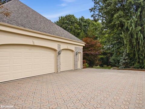 Tiny photo for 8804 Tournament Drive, Washington Township, MI 48094 (MLS # 58050223672)