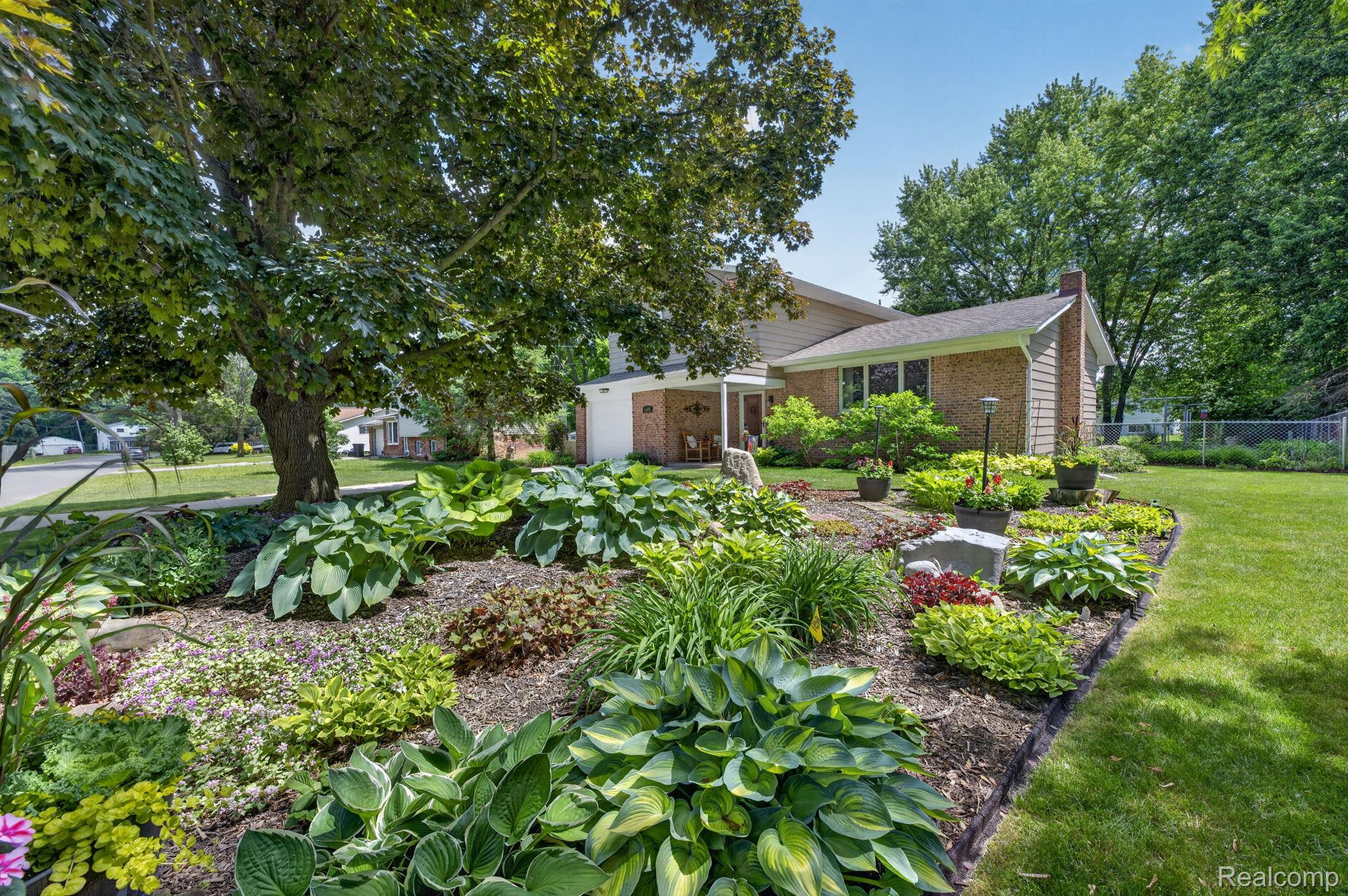 4369 Dixon Drive