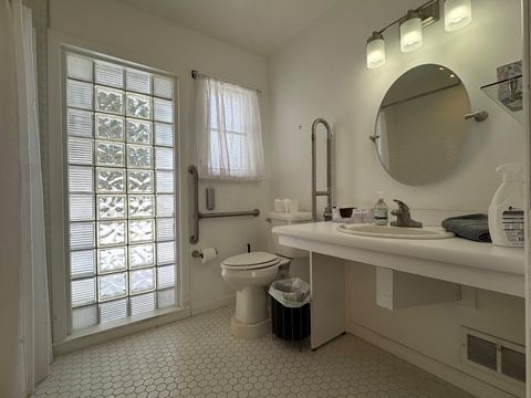 A home in FarmingtonHillsCity_Oakland