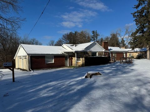 A home in FarmingtonHillsCity_Oakland
