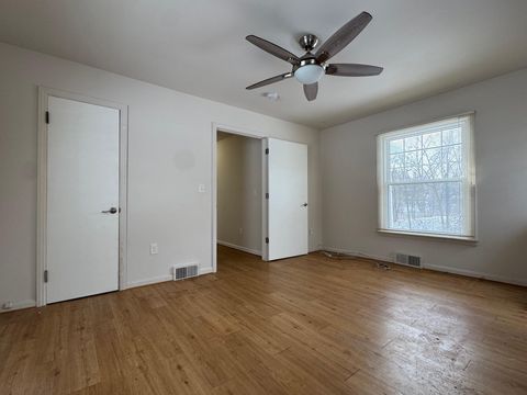 A home in FarmingtonHillsCity_Oakland
