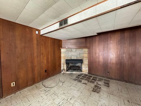 A home in FarmingtonHillsCity_Oakland