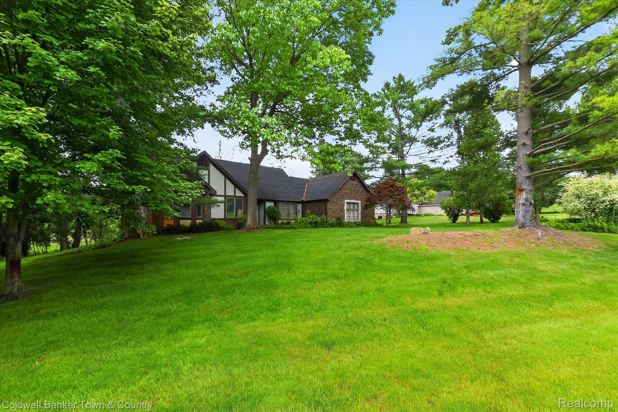 6656 Snowshoe Lane