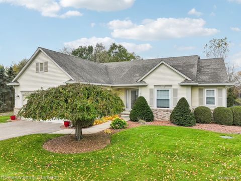 4105 Nancy Lane White Lake Charter Township MI 48383