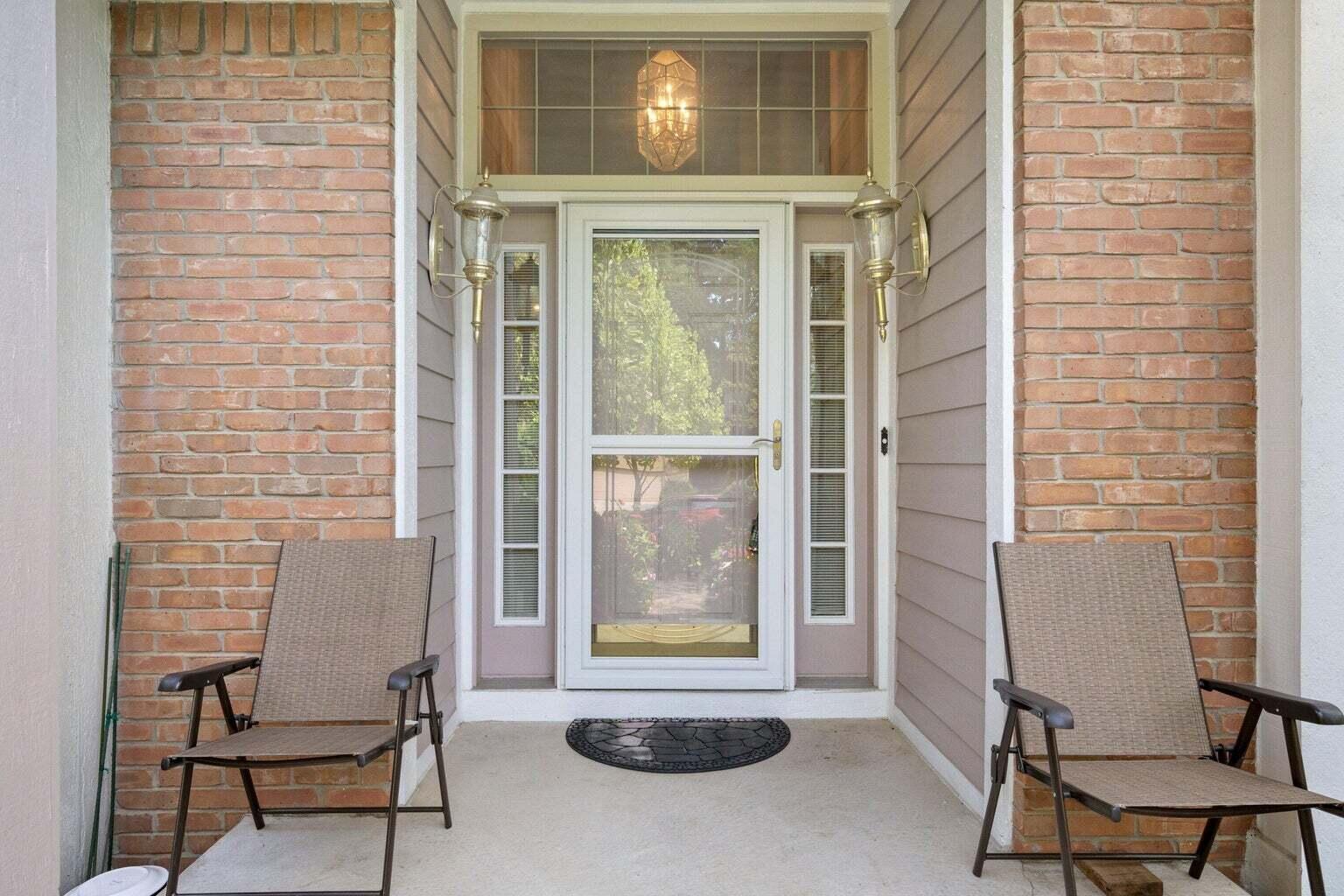 6568 Crabapple Drive