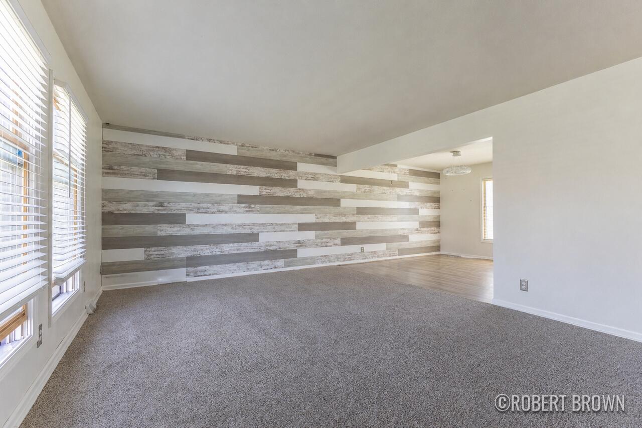 2074 Wolfboro Drive SE