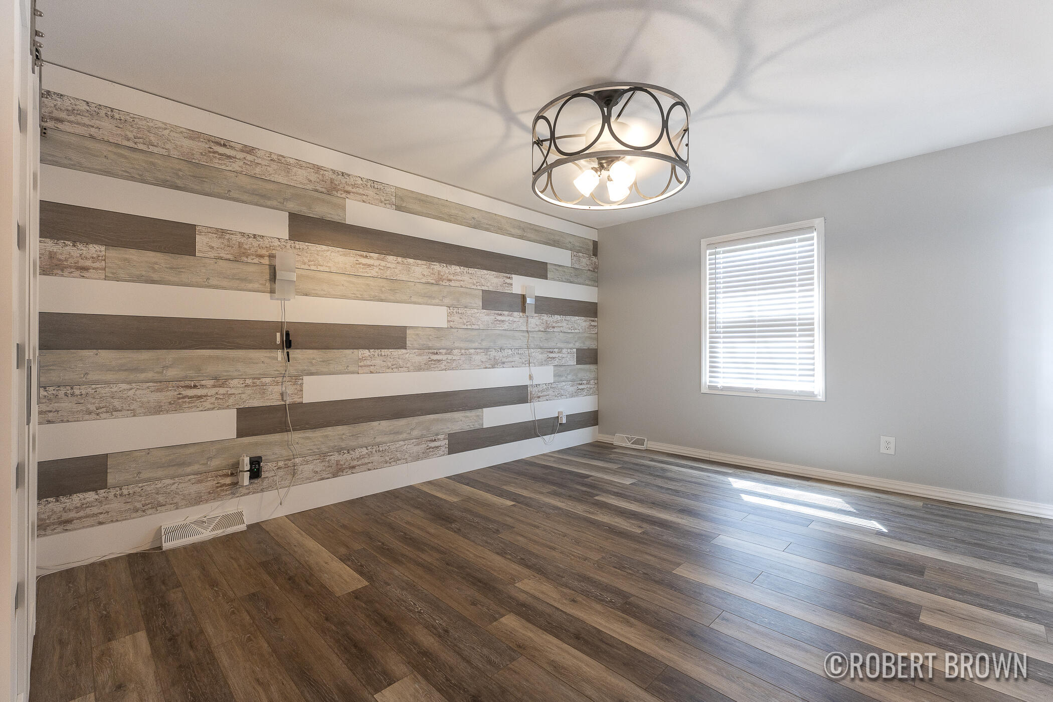 2074 Wolfboro Drive SE