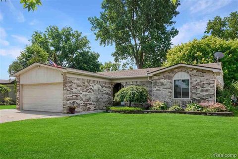 Photo of 15794 Nader Ct, Clinton Charter Township, MI 48038 (MLS # 20261023952)