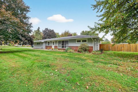 612 High Street Blissfield Village MI 49228
