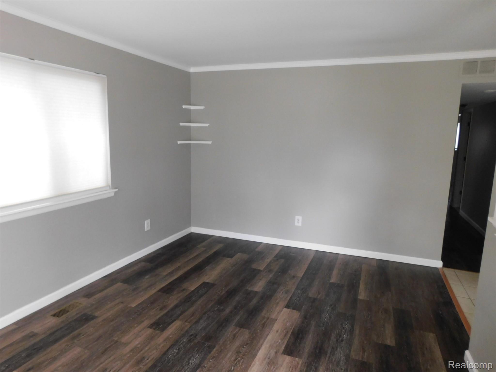 535 E Lewiston Avenue