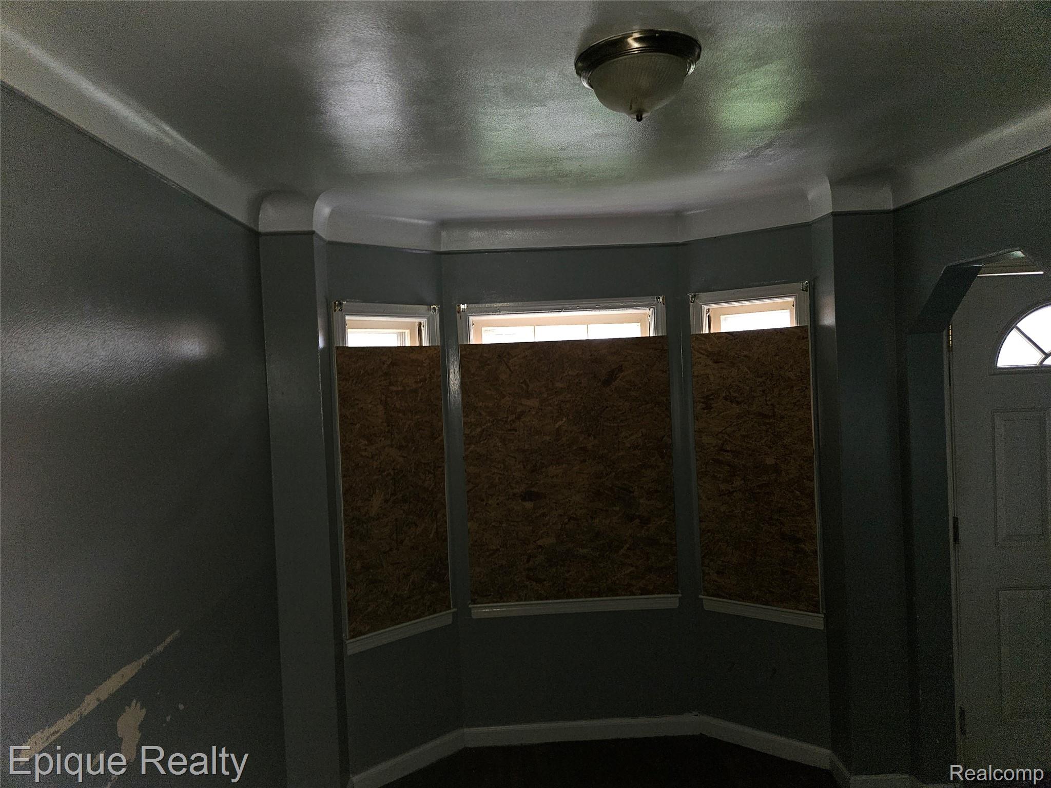 6166 Farmbrook Street