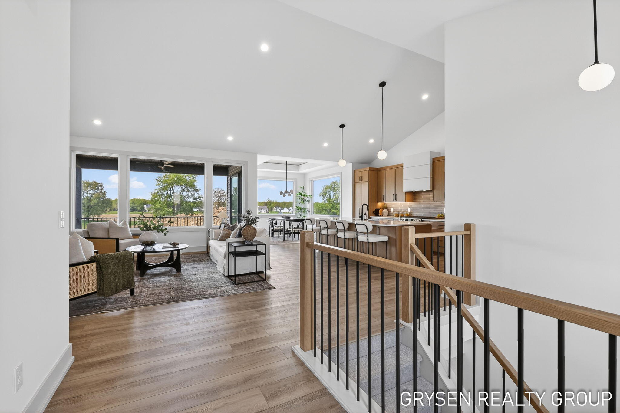 8561 Bosque Drive SE
