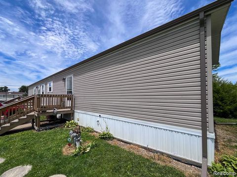 321 PRAIRIE Circle Ash Township MI 48117