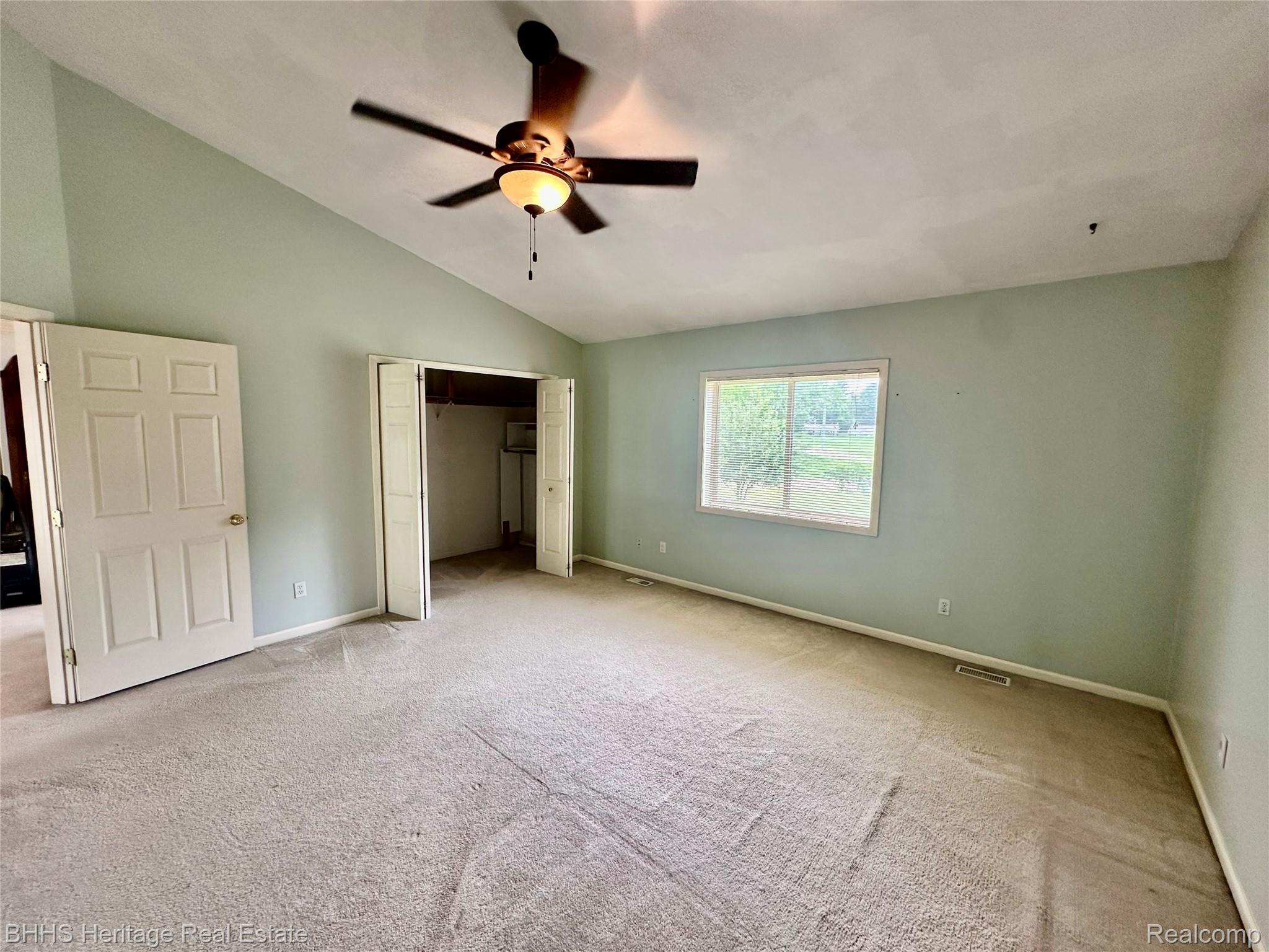 Handy Township, Michigan 48836, United States, 3 Bedrooms Bedrooms, ,2 BathroomsBathrooms,Residential,Pending,181015