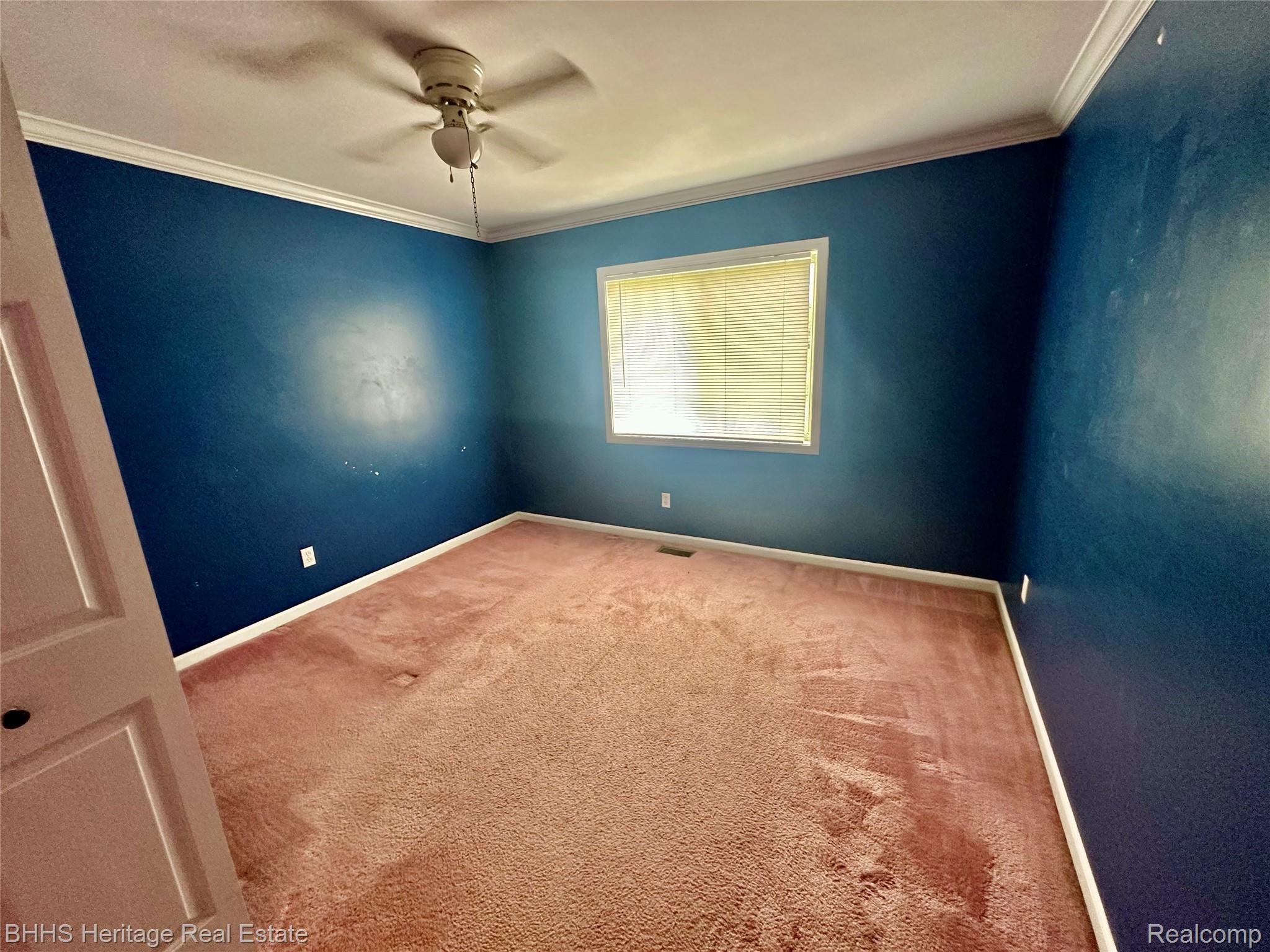 Handy Township, Michigan 48836, United States, 3 Bedrooms Bedrooms, ,2 BathroomsBathrooms,Residential,Pending,181015