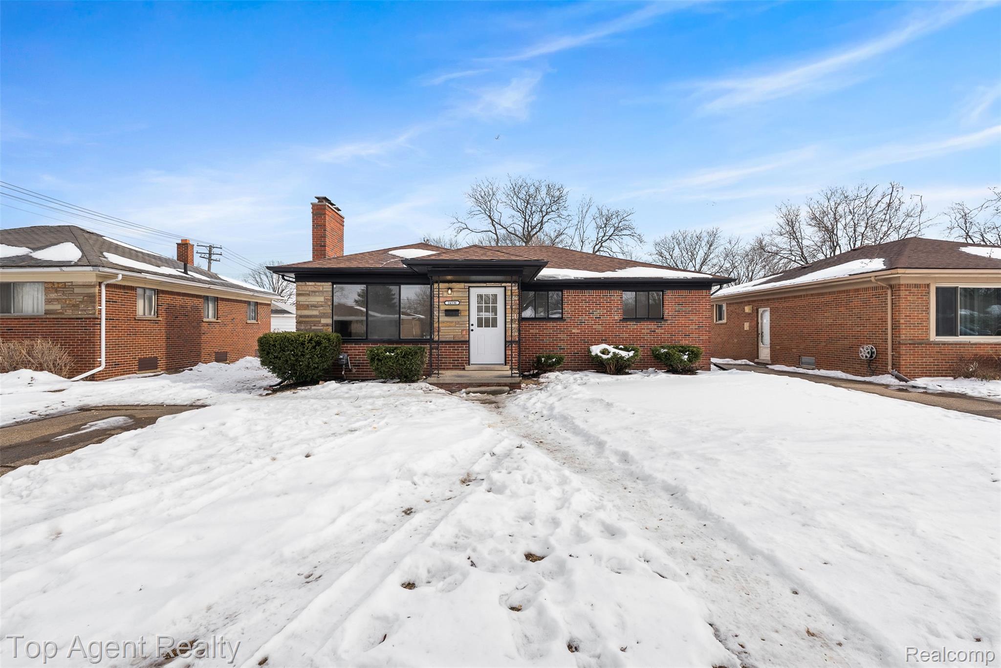 24336 Warrington Court