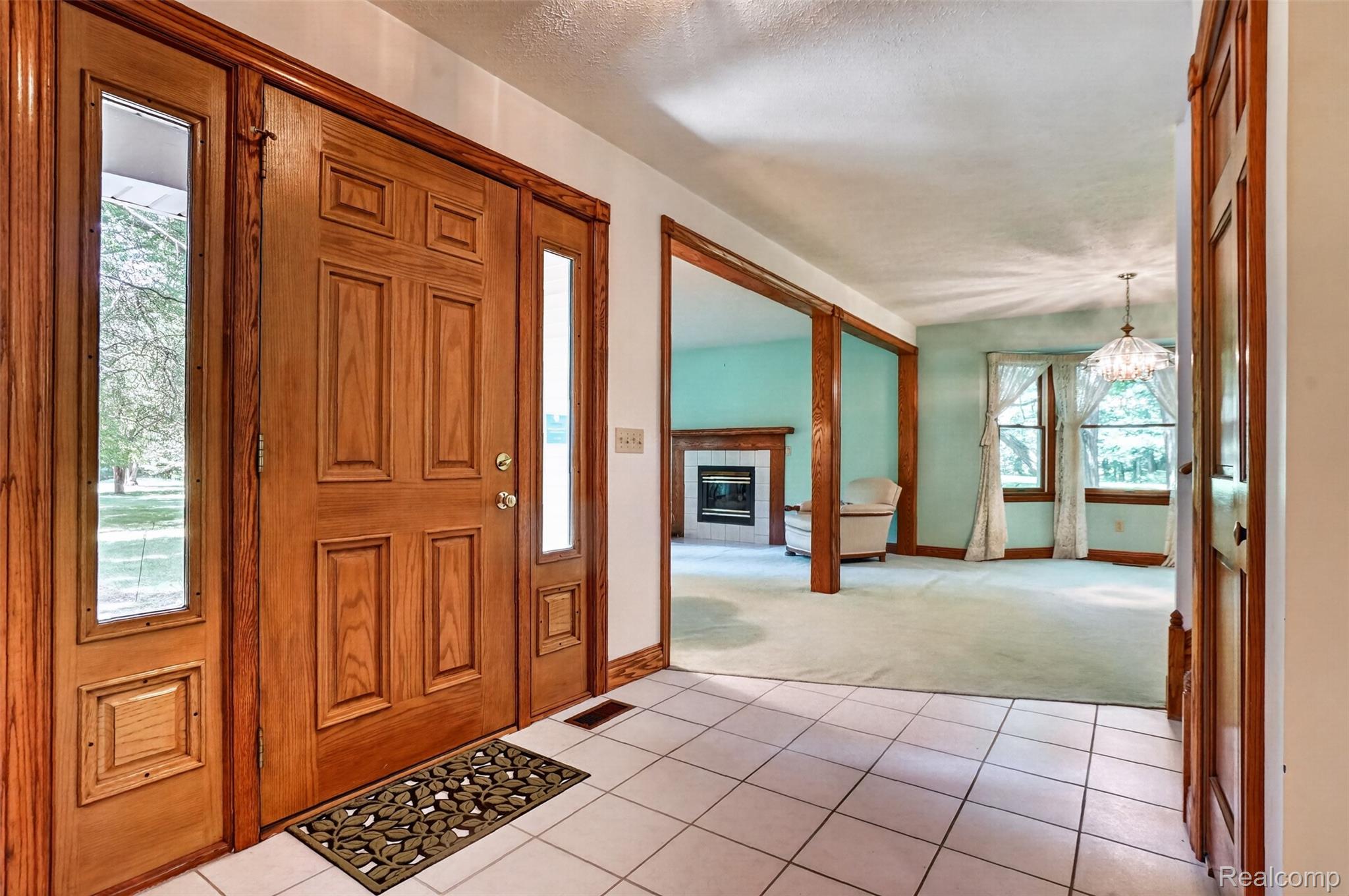 1919 Fox Ridge Drive