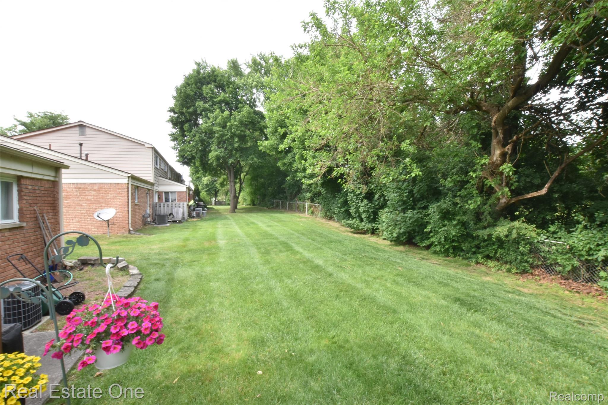 1350 Laurel Valley Drive