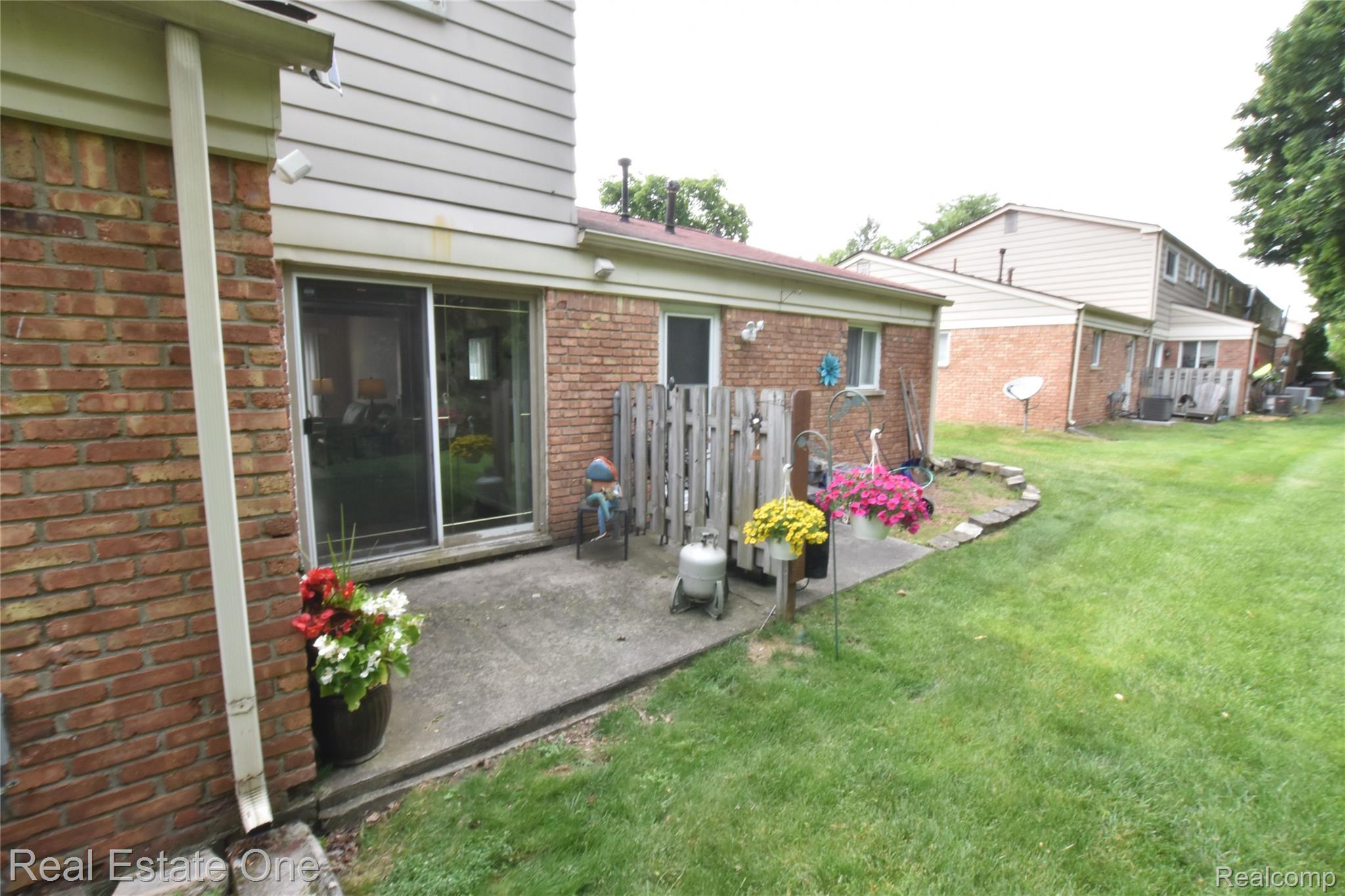 1350 Laurel Valley Drive