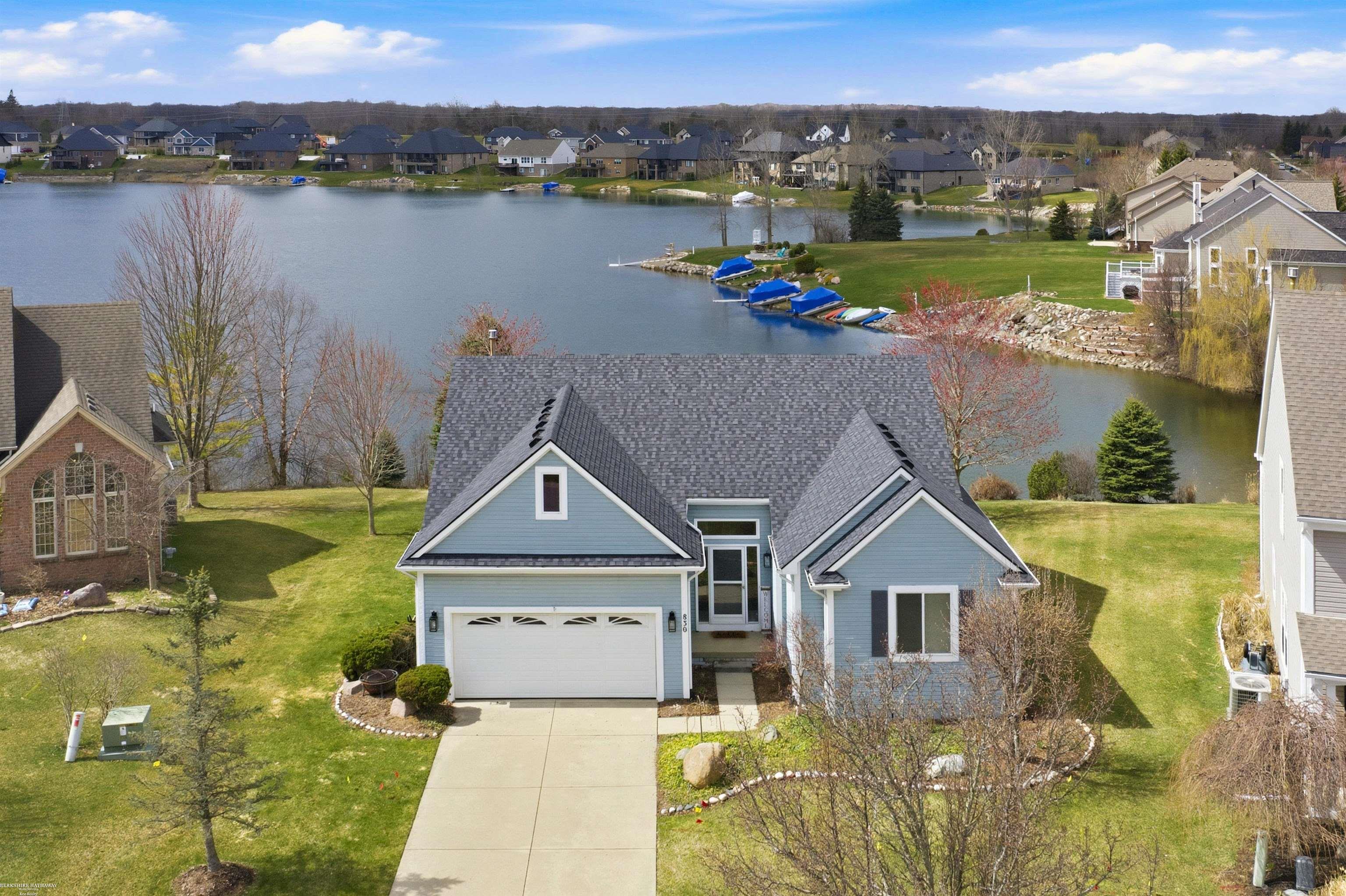 830 Cross Cir Street