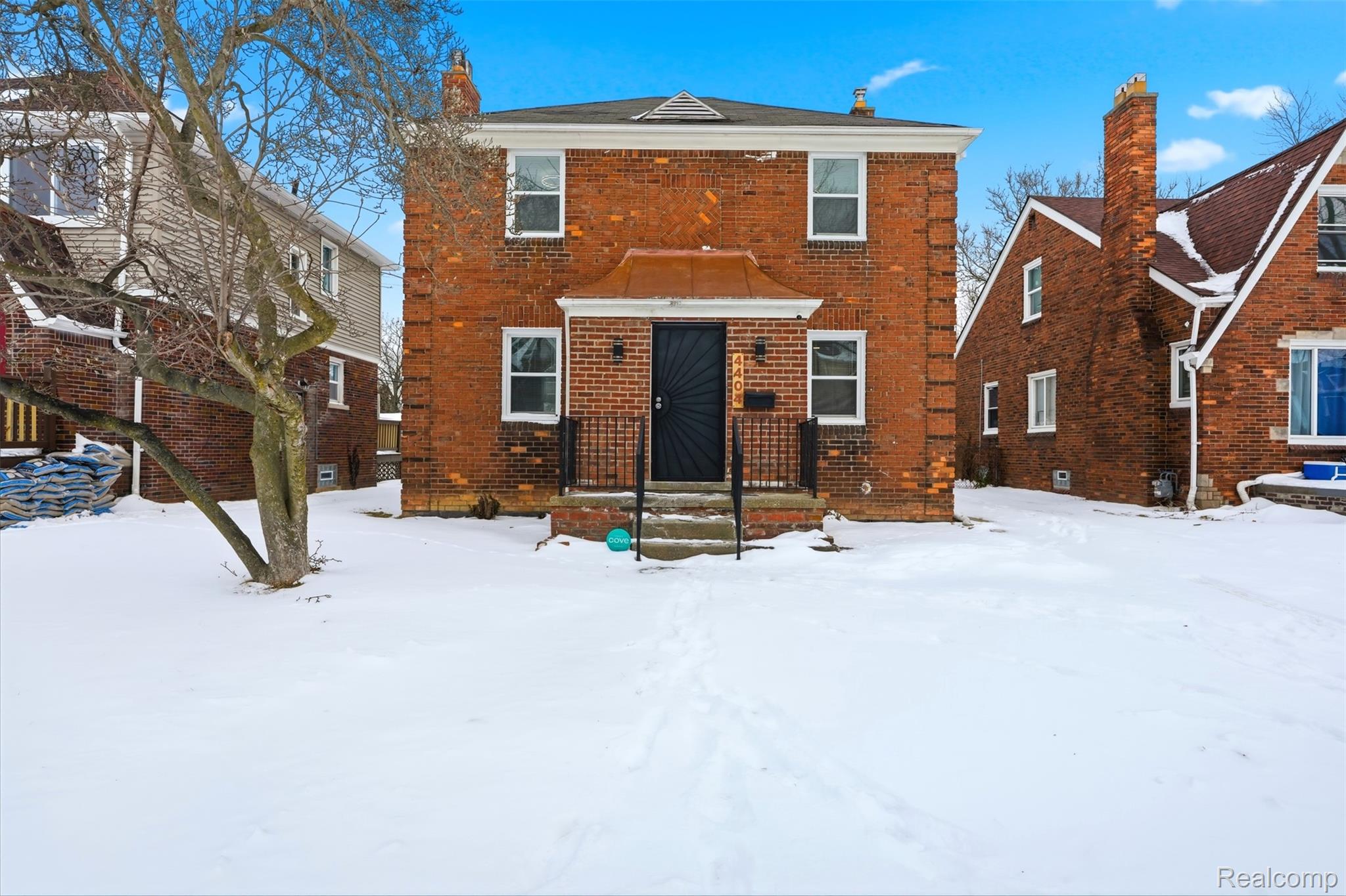 4404 Somerset Avenue