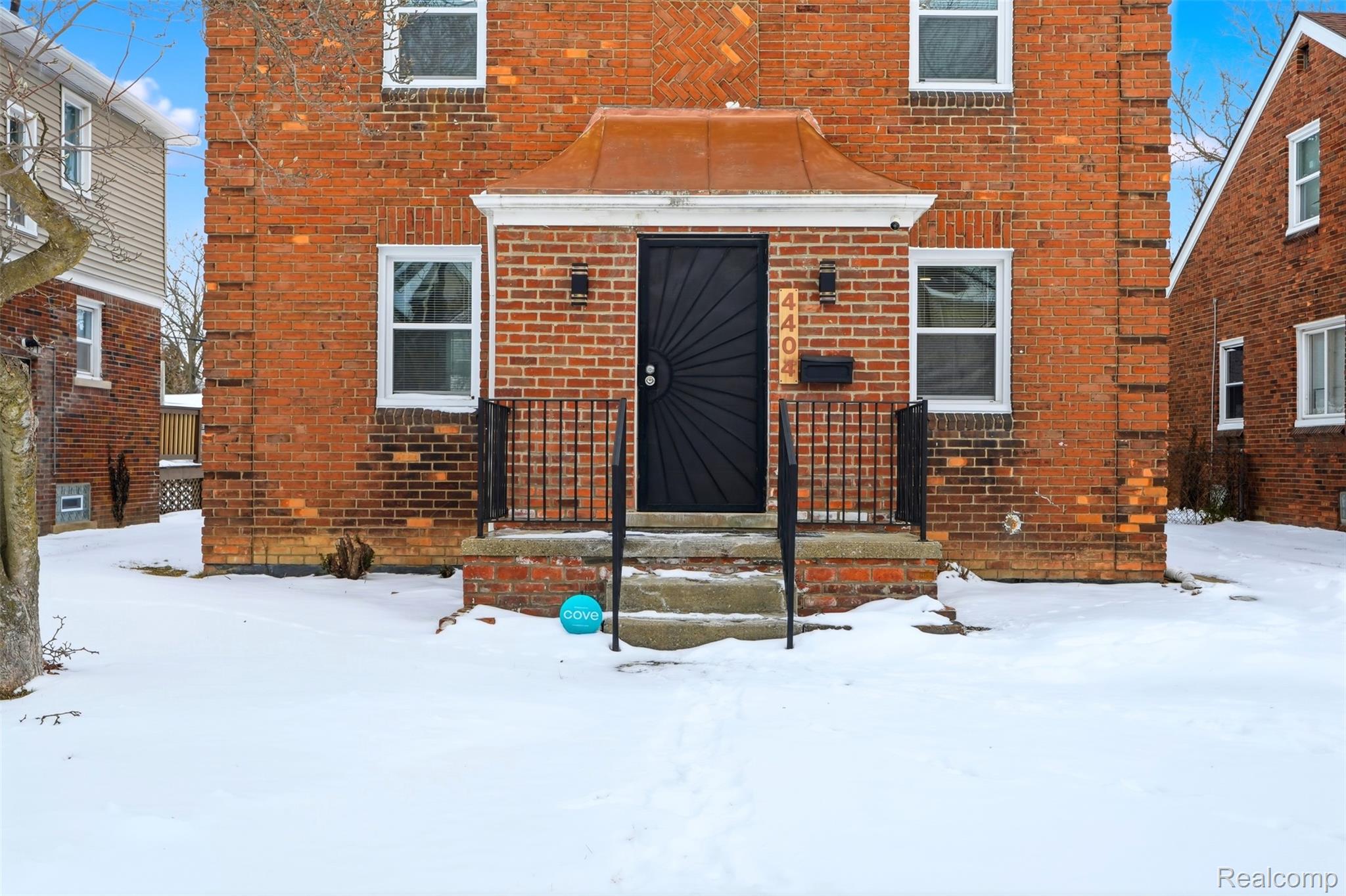 4404 Somerset Avenue