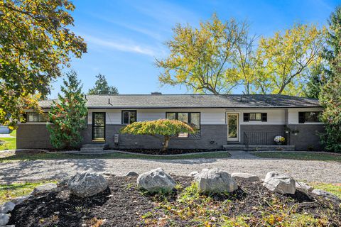 60 Waldon Road Village Of Clarkston City MI 48346