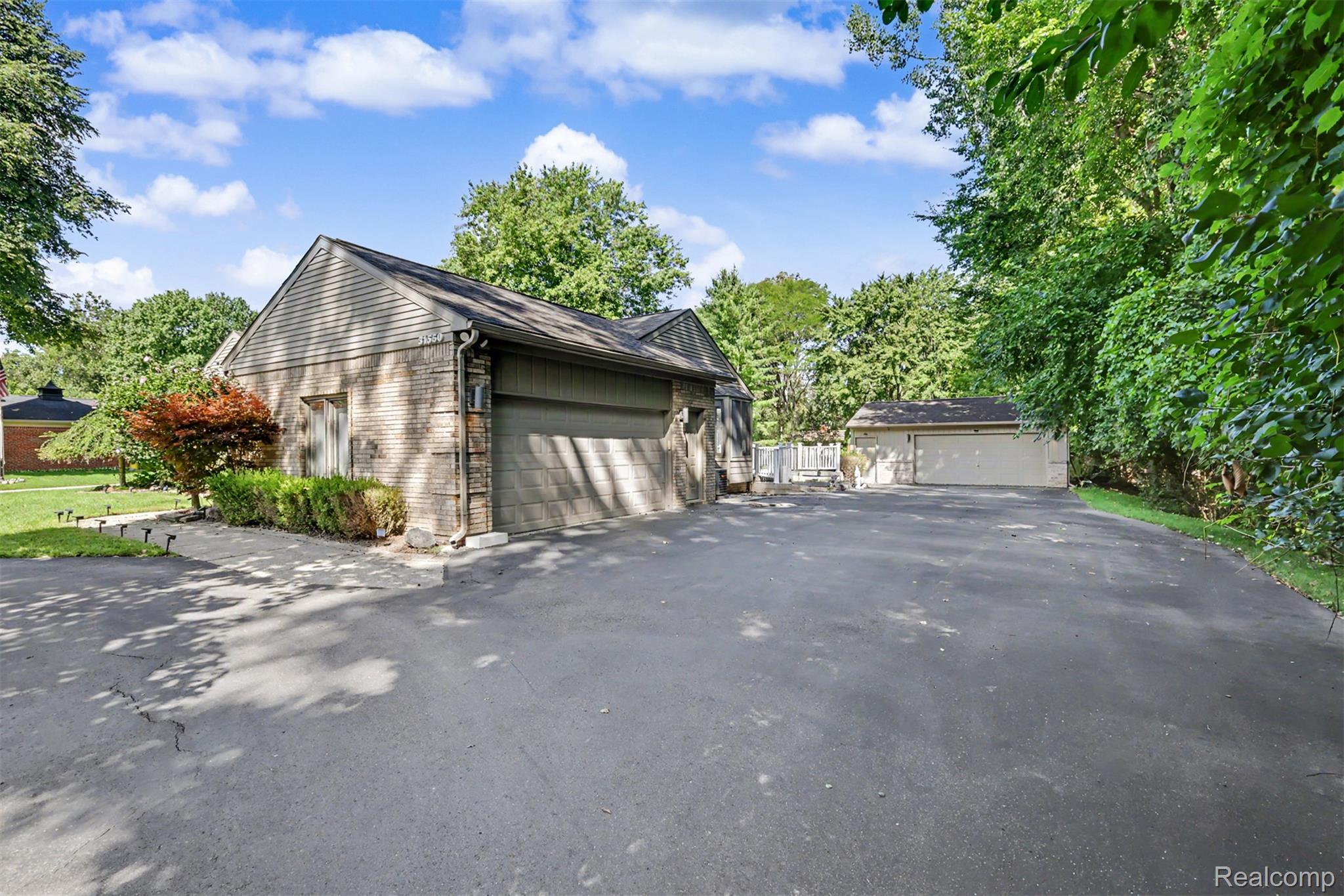 31550 6 Mile Road