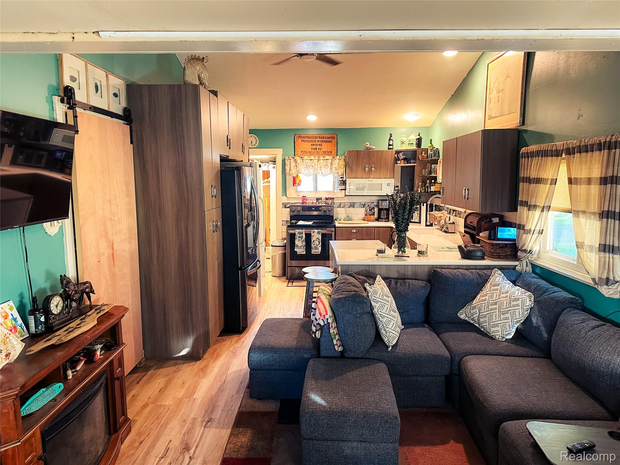 187 Poplar Drive