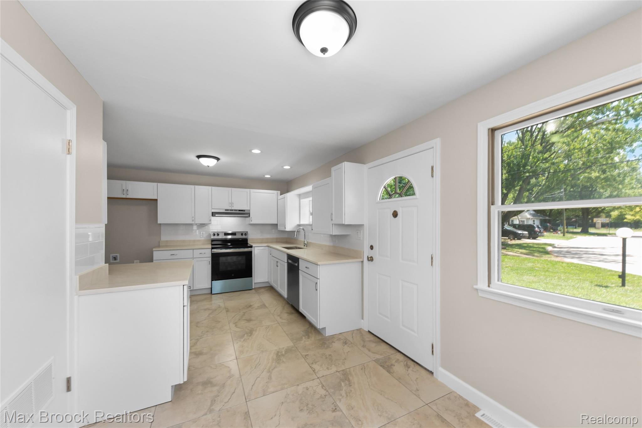33812 Casco Court