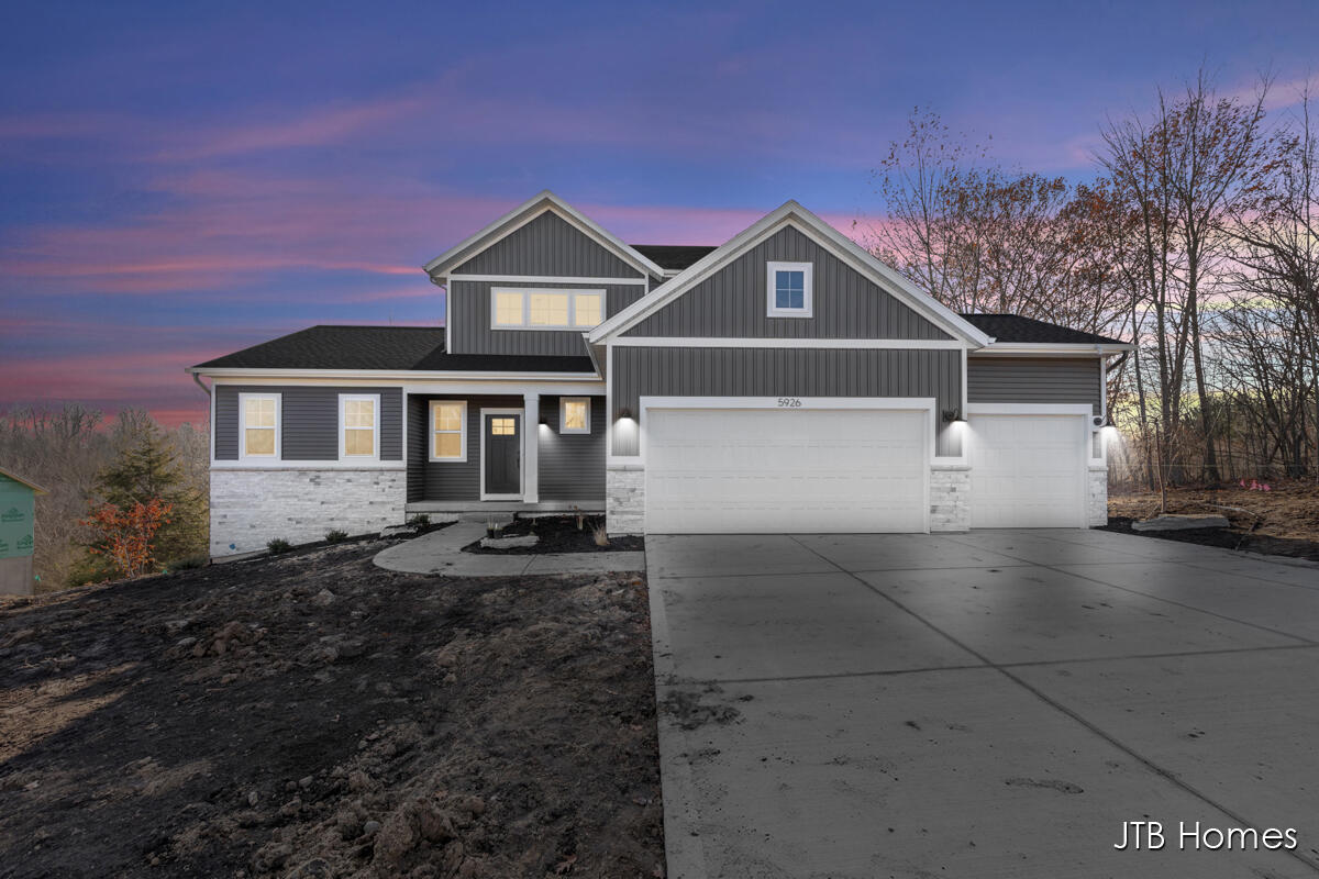 5926 Valley Point Drive SE