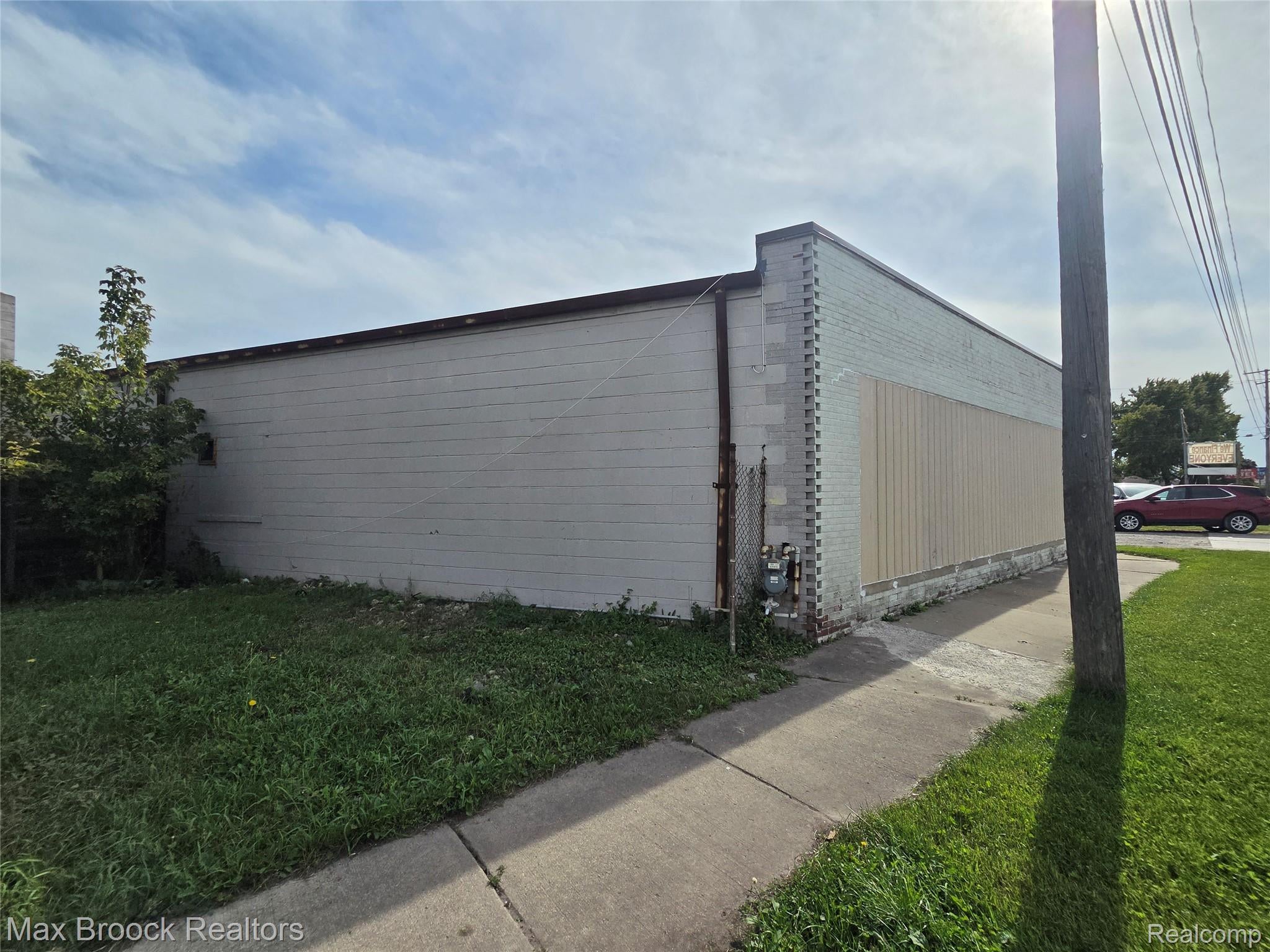 31580 Groesbeck Highway