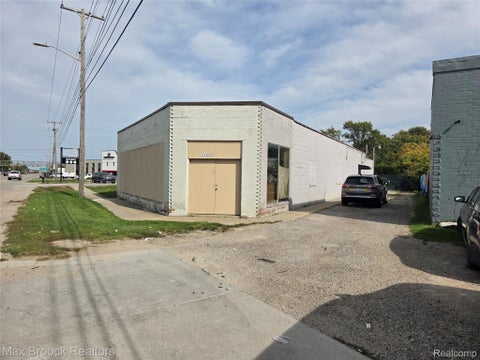 Photo for 31580 Groesbeck Highway
