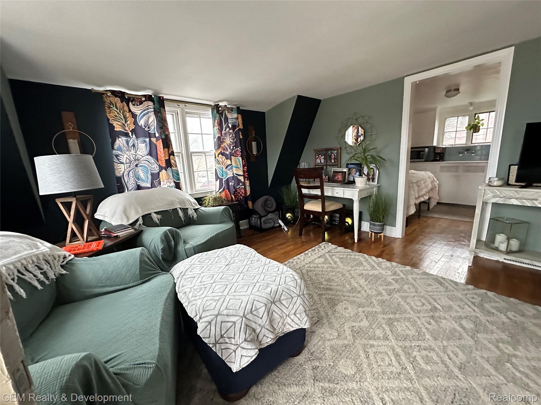 671 S. Main Street, Unit #2 Street