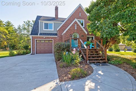 15105 Holly Road Holly Village MI 48442