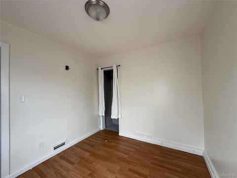 Tiny photo for 8209 Orchard Avenue, Warren City, MI 48089 (MLS # 20261021947)