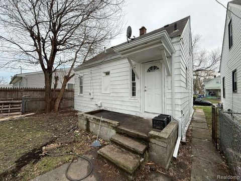 Tiny photo for 8209 Orchard Avenue, Warren City, MI 48089 (MLS # 20261021947)