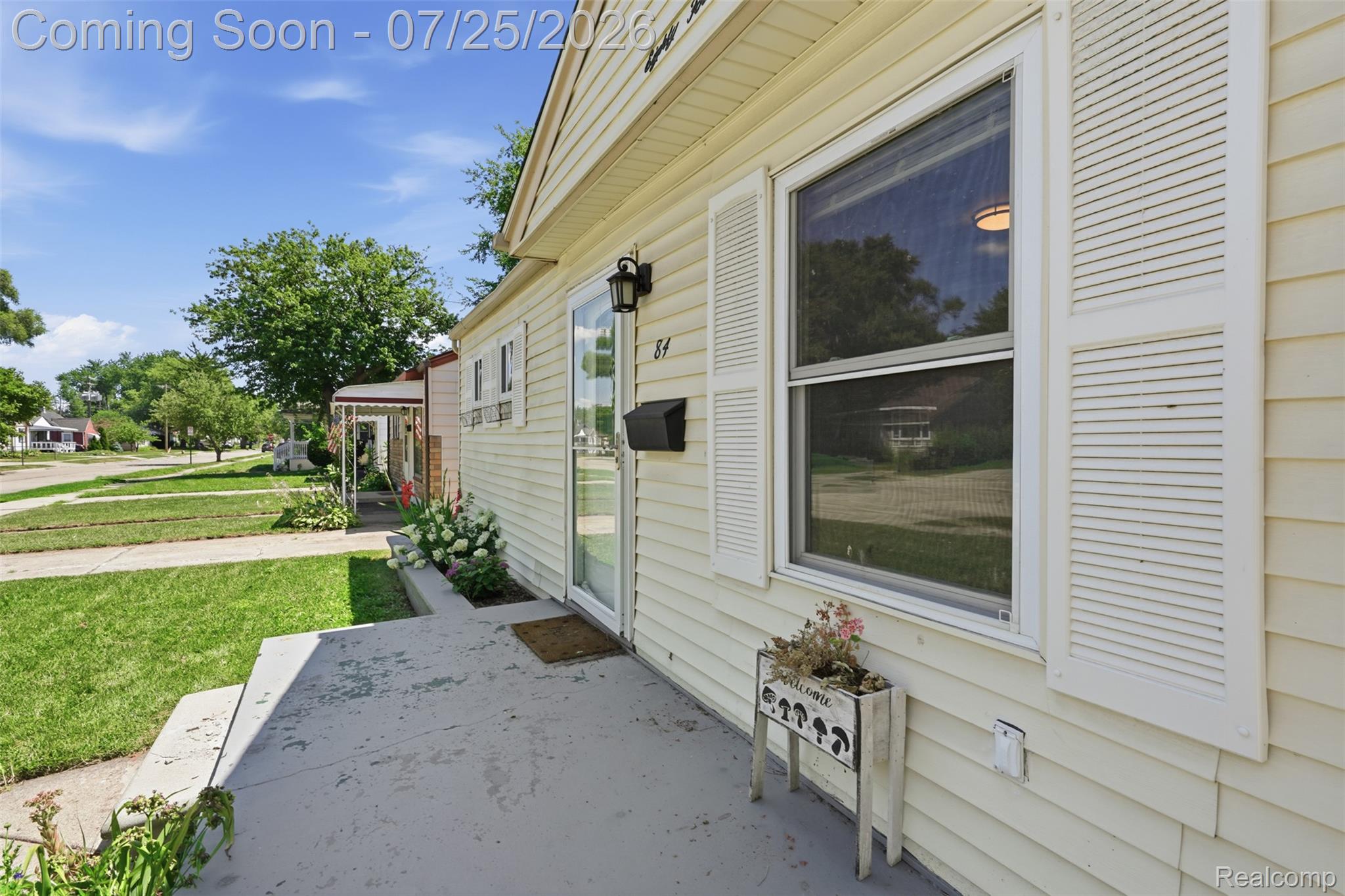 84 E Kalama Avenue
