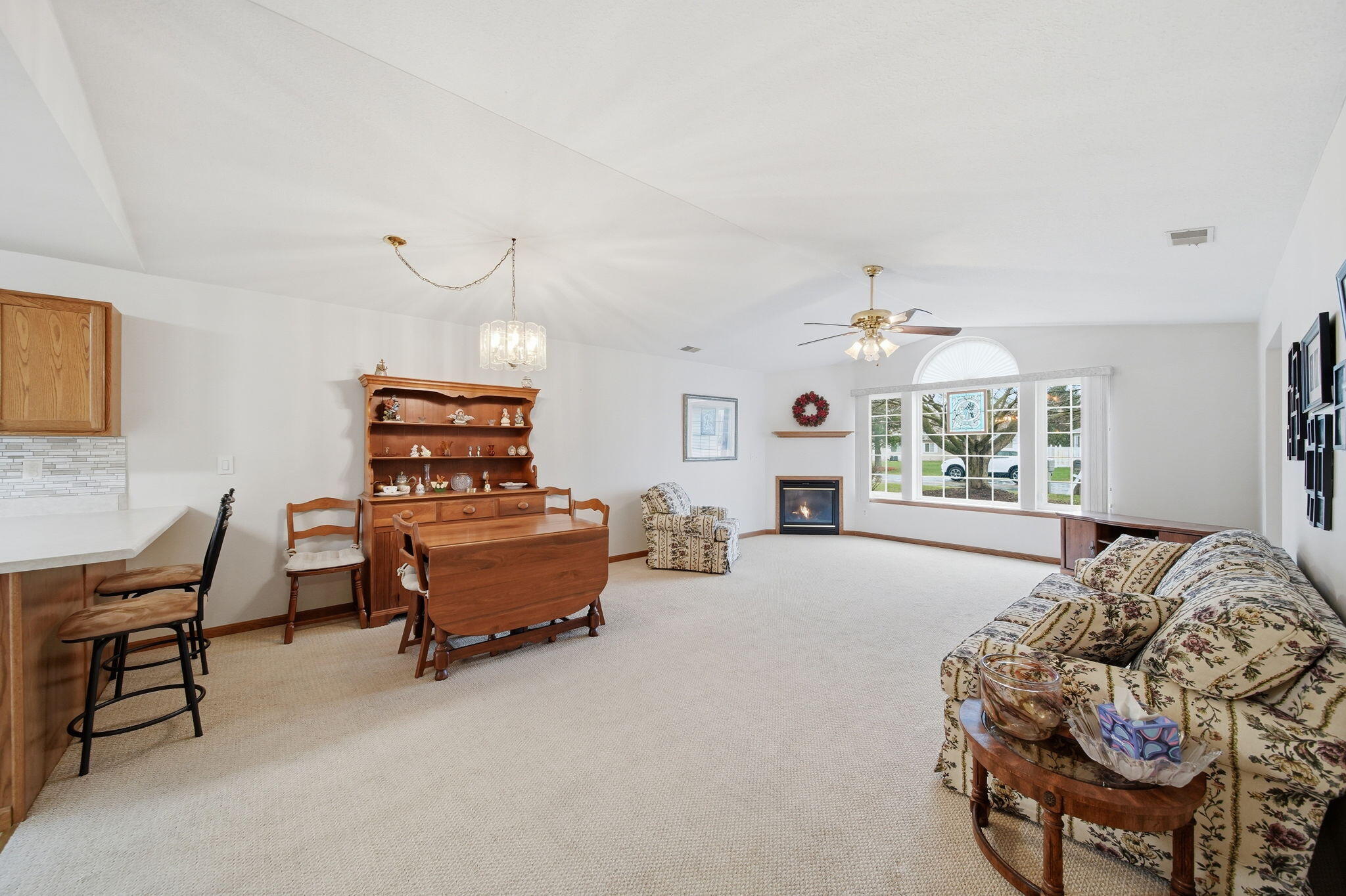 1702 Lakewood Drive B