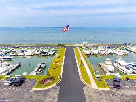65 Sea Ray Boulevard Harrison Charter Township Macomb MI 48045