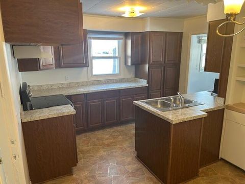 A home in MtPleasantCity_Isabella