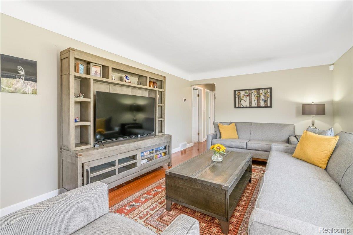 47969 Merle Court