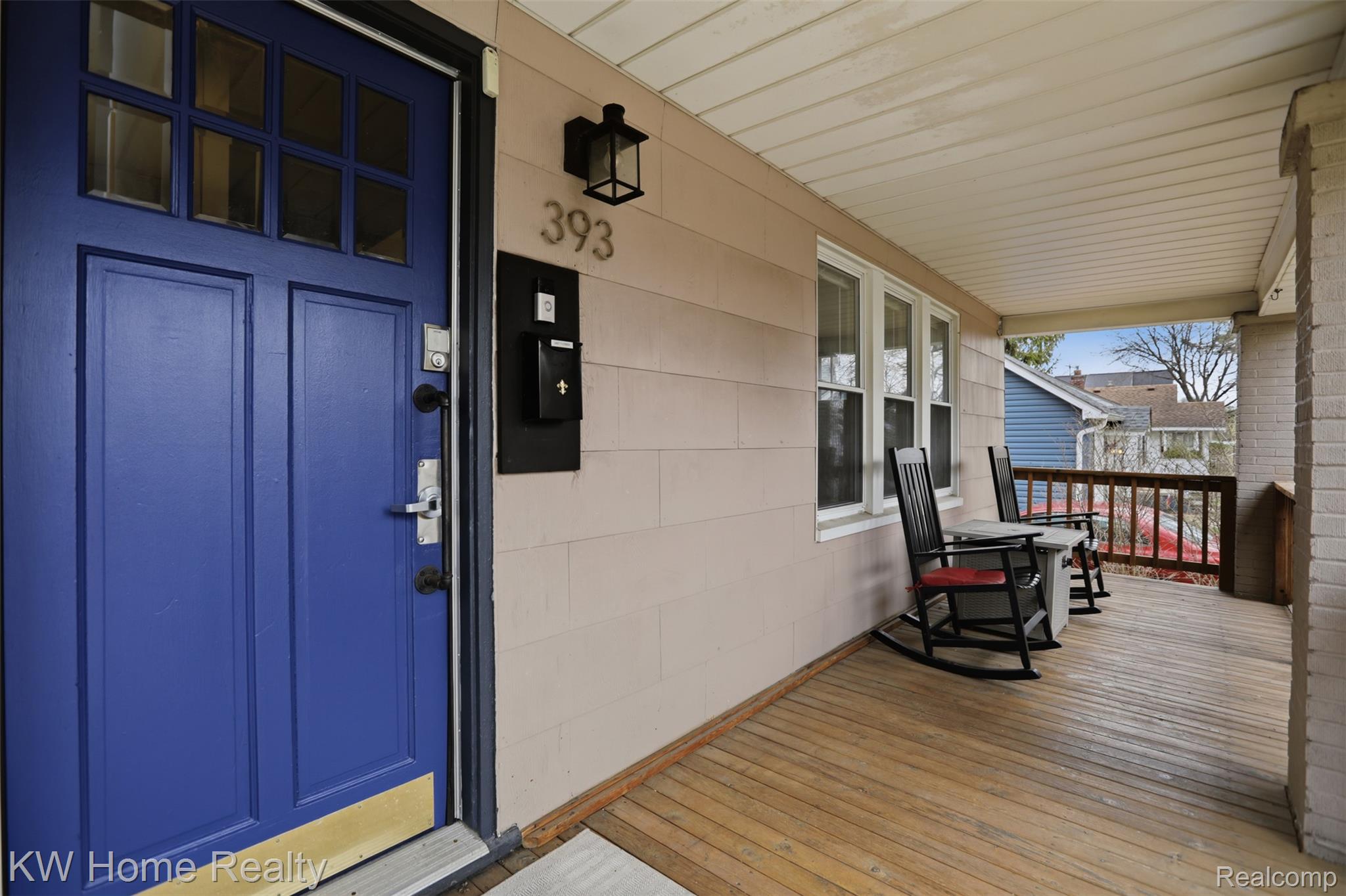 393 Wordsworth Street