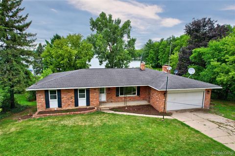 11476 Delmar Drive Deerfield Township MI 48430