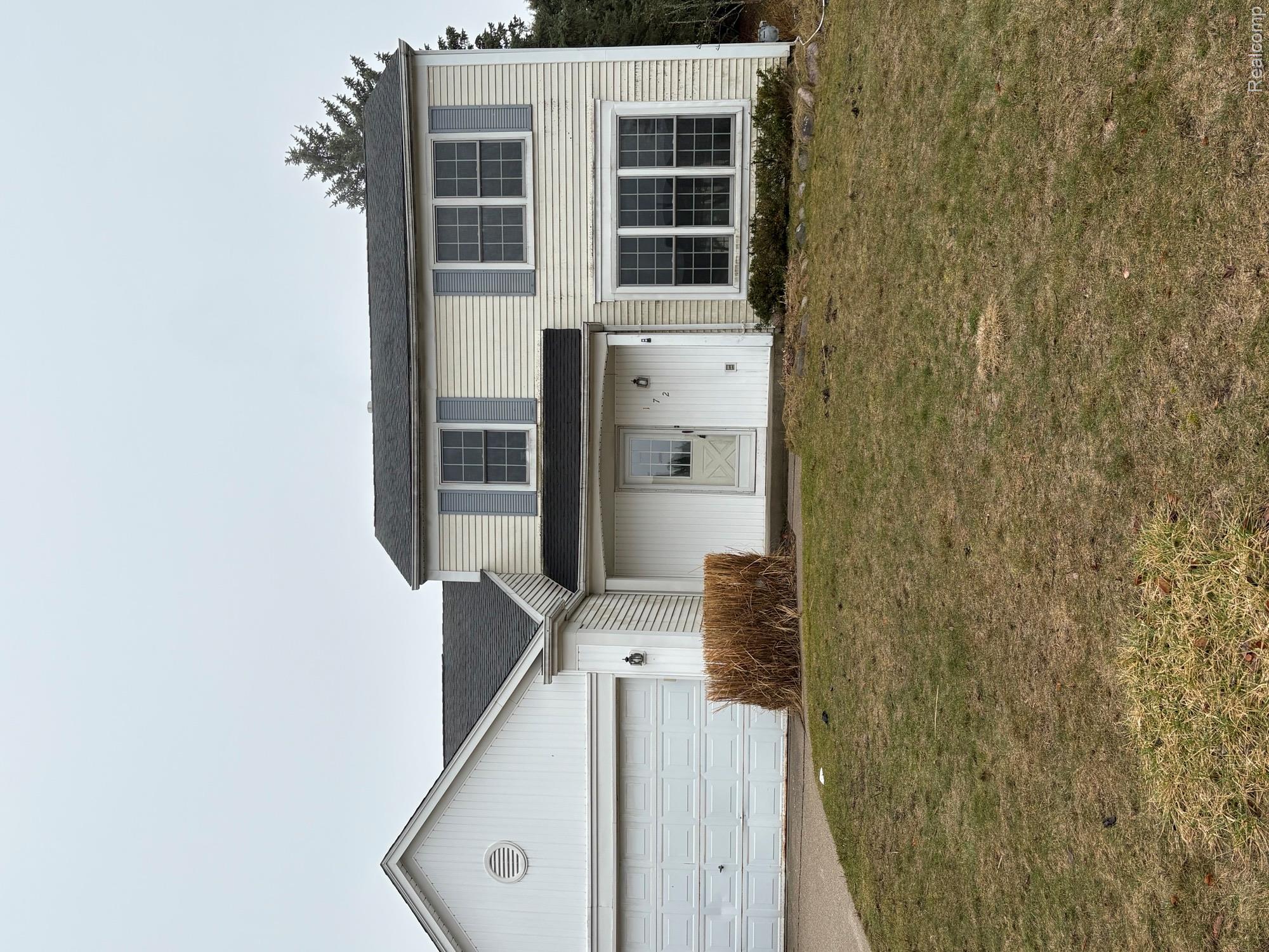 172 Parsons Lane, Rochester Hills, MI 48307 — MLS #20261017503 — Main listing photo