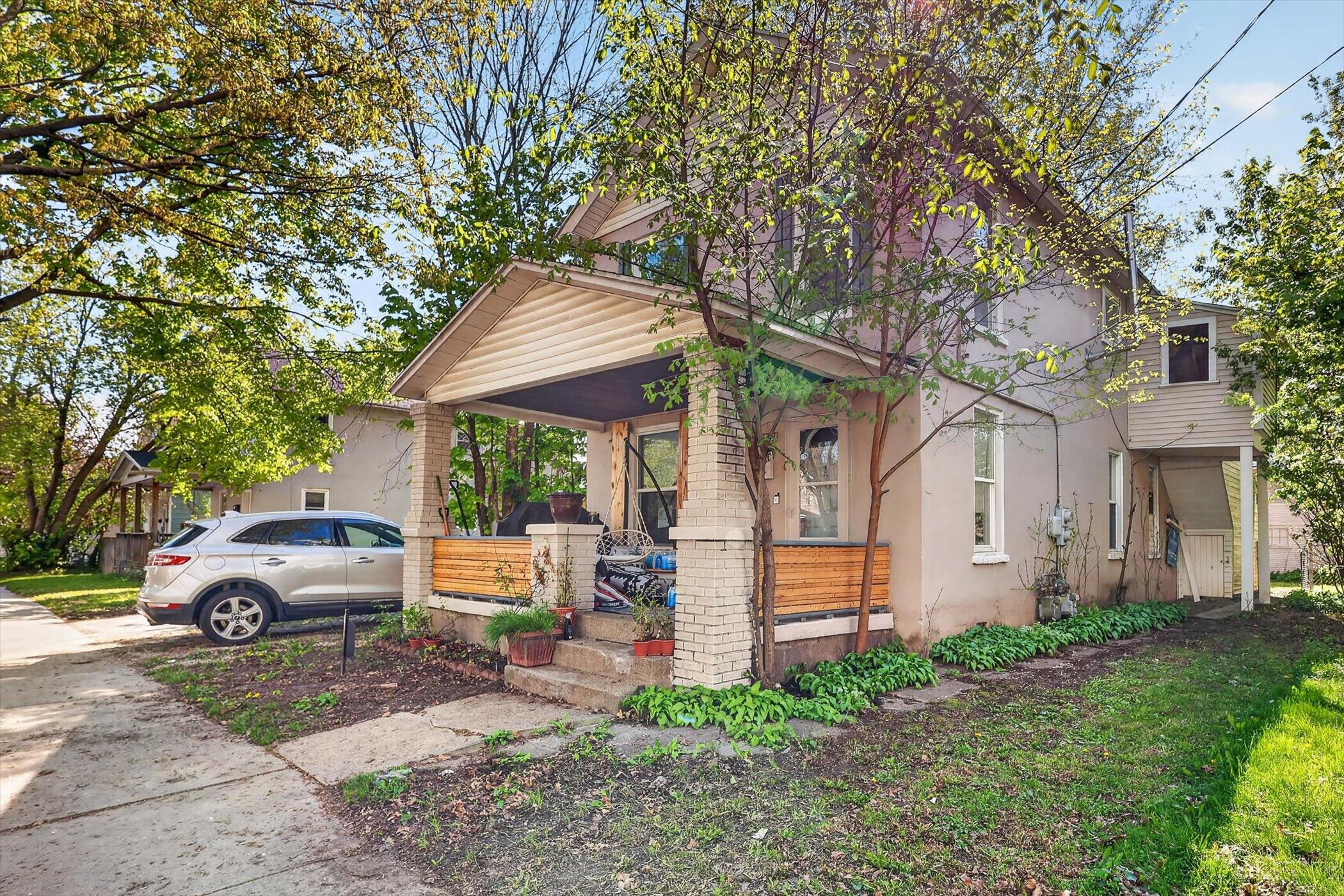 1313 Davis Avenue NW