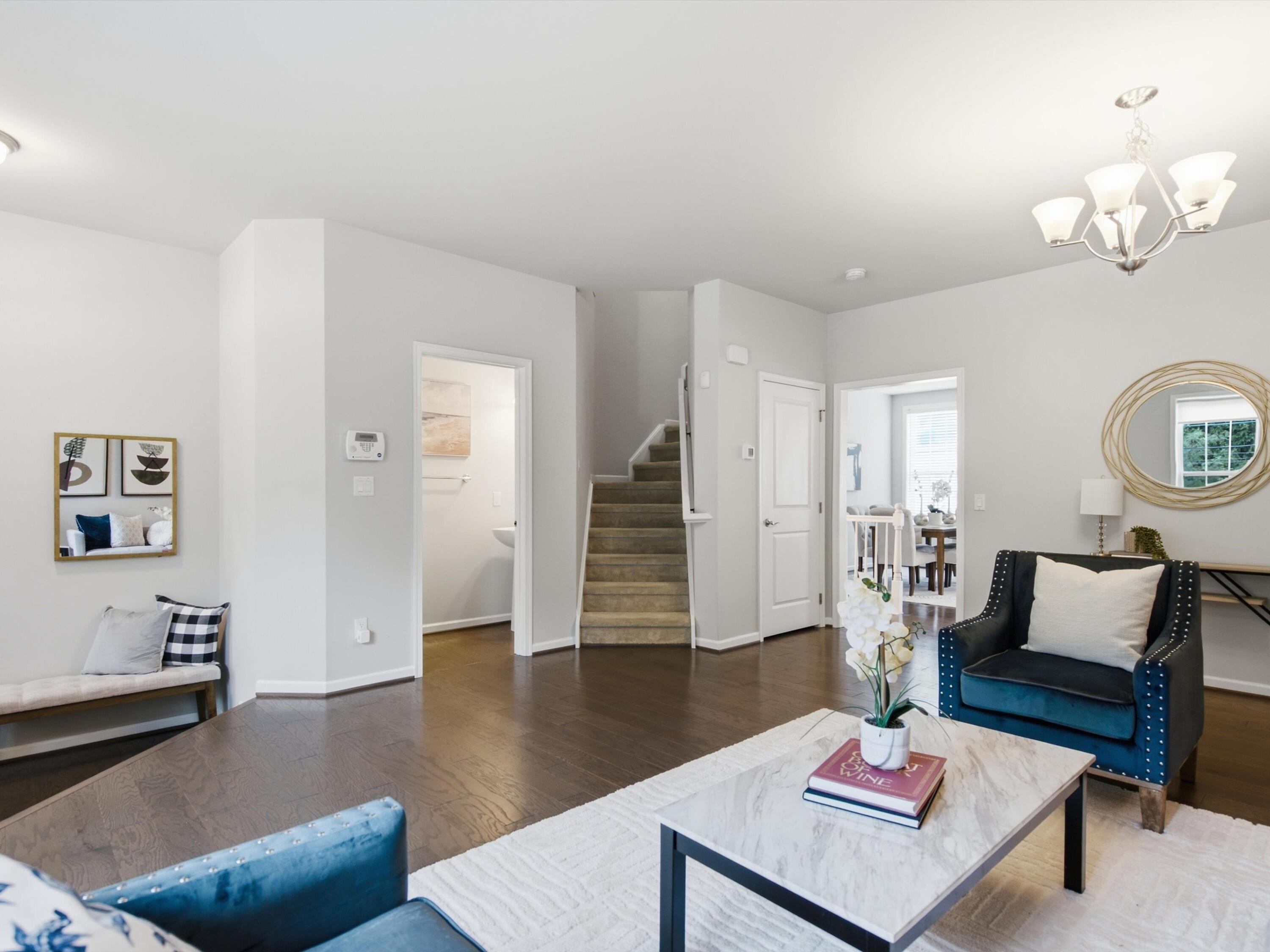 2768 Ashcombe Drive