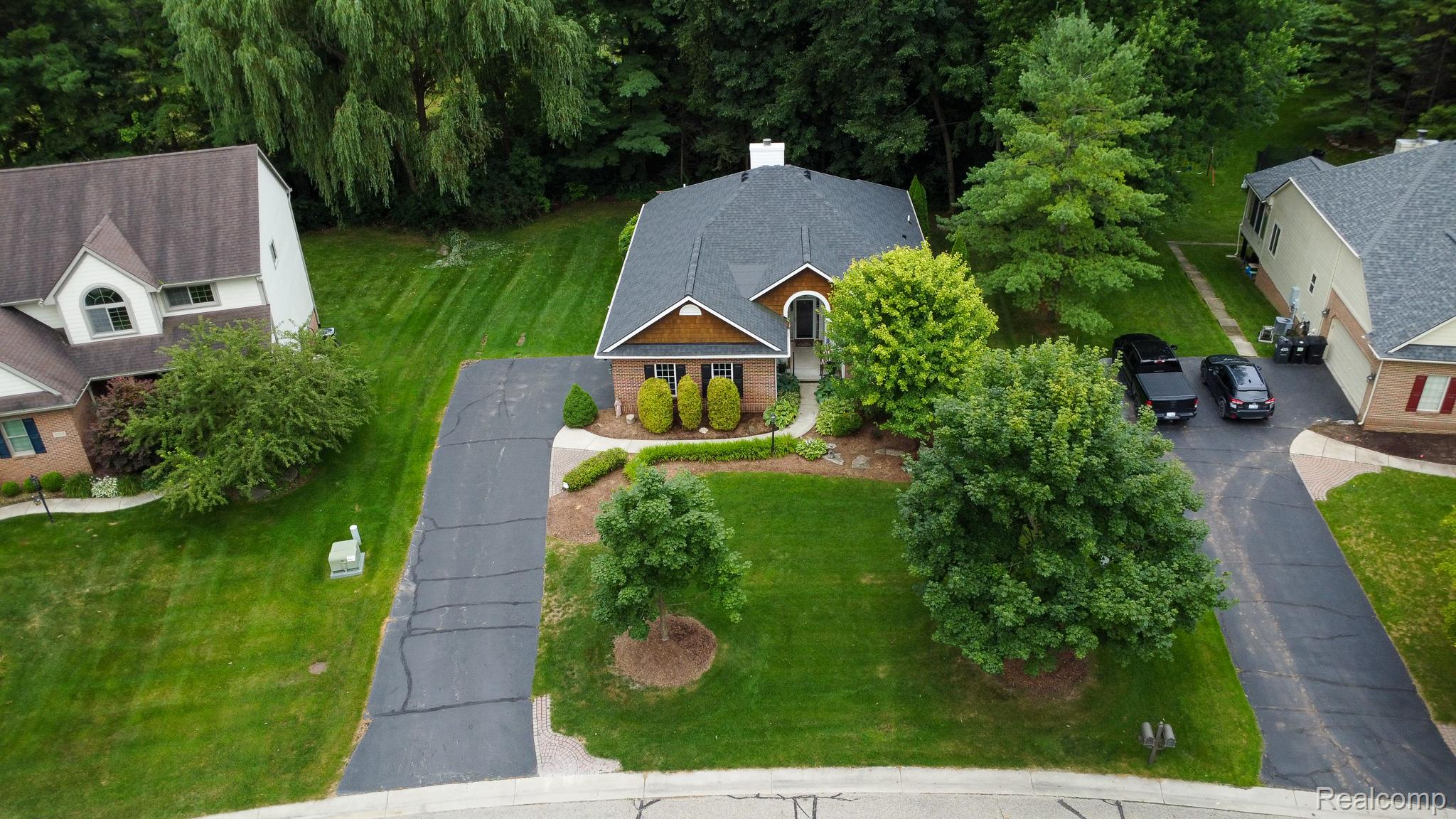7185 Elderwood Circle