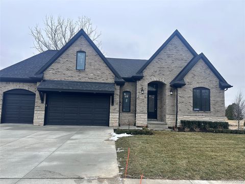 57192 Meadowridge Drive Washington Township MI 48094